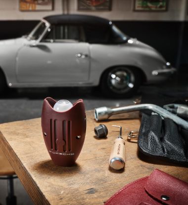 Picture of Classic Lamp LED Torch with Leather Case