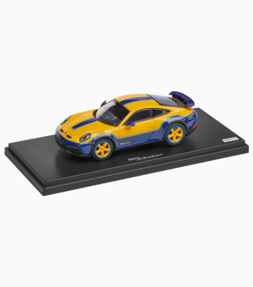 Picture of 911 Dakar (992) Sonderwunsch (Special Request) Collector's Edition 1:43 — Limited Edition
